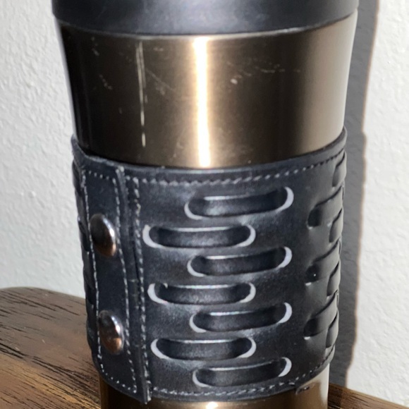 Just got to have it!! Starbucks travel mug16 oz - Picture 6 of 9